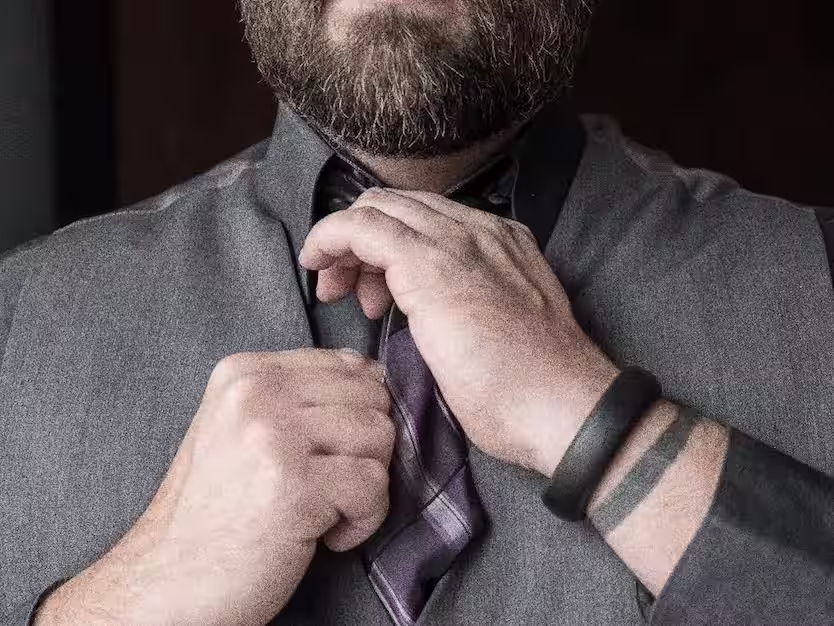 Dustin Day Suited